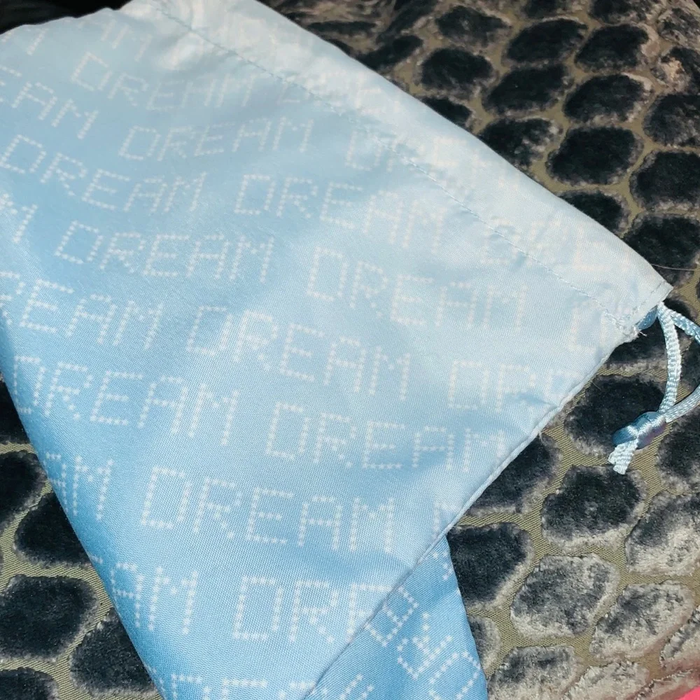 Ipsy ‘Dream’ Cosmetic Glam Pouch Bag